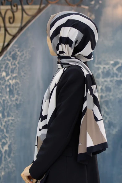 LÜKS MEDİNE İPEĞİ  DESENLİ GRİ  RENKLİ 75X195 KIRIŞMAZ ŞAL MOSS KREP DİKİŞ TİPİ İTALYAN DİKİŞLİ ürün görseli