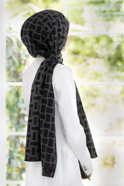 LÜKS MEDİNE İPEĞİ KARELİ DESENLİ FÜME RENKLİ 75X195 KIRIŞMAZ ŞAL MOSS KREP DİKİŞ TİPİ İTALYAN DİKİŞLİ ürün görseli