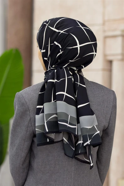 LÜKS MEDİNE İPEĞİ ÇİZGİLİ DESENLİ FÜME RENKLİ 75X195 KIRIŞMAZ ŞAL MOSS KREP DİKİŞ TİPİ İTALYAN DİKİŞLİ ürün görseli 1