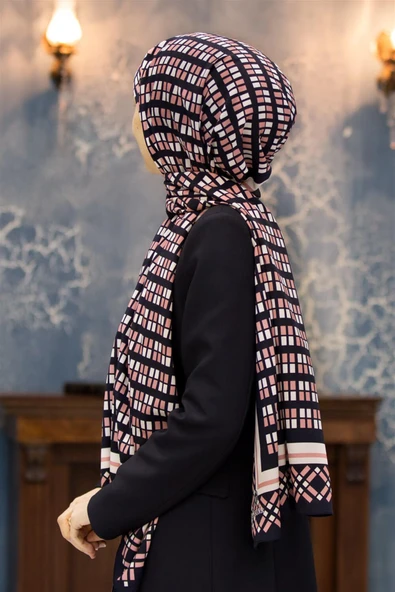 LÜKS MEDİNE İPEĞİ KARE DESENLİ PUDRA RENKLİ 75X195 KIRIŞMAZ ŞAL MOSS KREP DİKİŞ TİPİ İTALYAN DİKİŞLİ ürün görseli