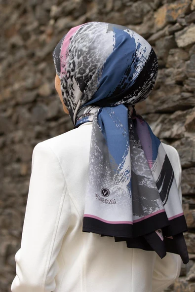 LÜKS MEDİNE İPEĞİ LEOPAR DESENLİ GRİ - PUDRA RENKLİ 75X195 KIRIŞMAZ ŞAL MOSS KREP DİKİŞ TİPİ İTALYAN DİKİŞLİ ürün görseli 1