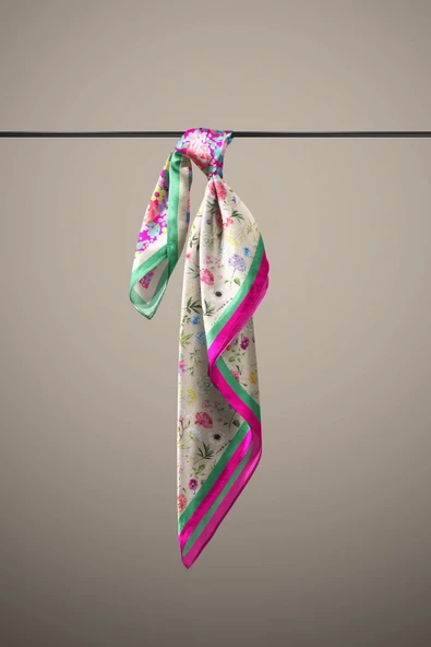 KADIN DESENLİ BANDANA - Resim 4