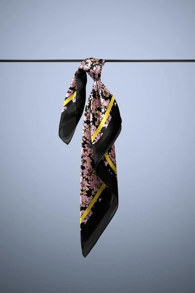 D12 Kadın Pembe Çiçek Desenli 50x50 Bandana - Resim 3