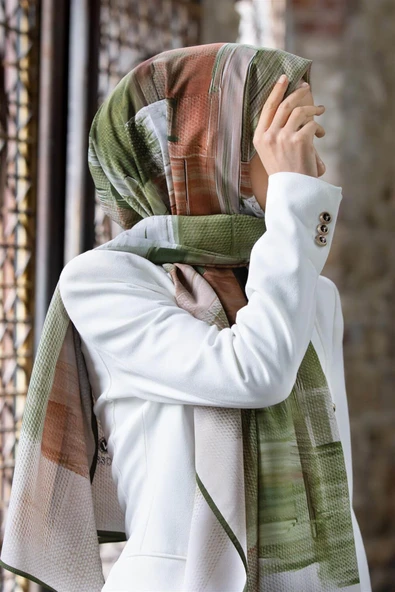 LÜKS MEDİNE İPEĞİ FIRÇA DESENLİ HAKİ - BAKIR RENKLİ 75X195 KIRIŞMAZ ŞAL MOSS KREP DİKİŞ TİPİ İTALYAN DİKİŞLİ ürün görseli