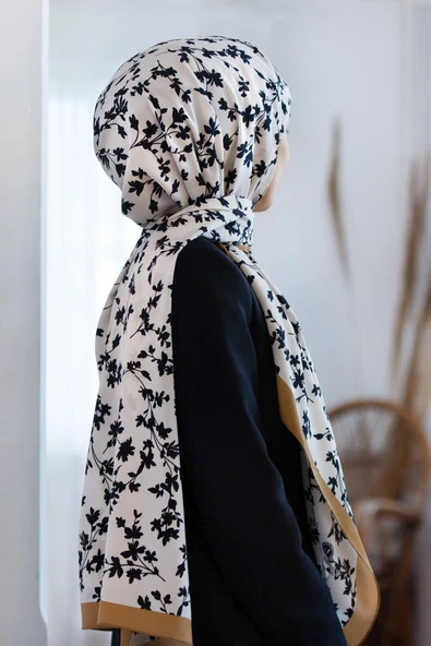 LÜKS MEDİNE İPEĞİ ŞAL ürün görseli