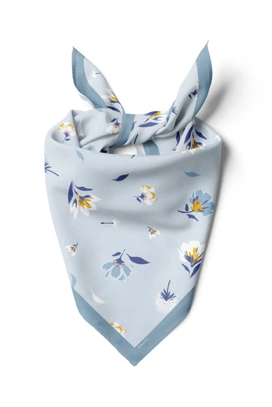 Kadın Çiçek Desenli Bandana 50x50 Açık Mavi DG0157-22 Snz ürün görseli