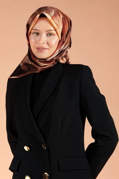 %100 Twill İpek Yaprak Desenli Taba - Hardal Renkli 90x90 Eşarp Dikim Şekli : El Dikişi - Resim 2