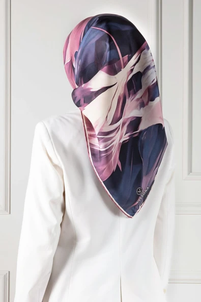 %100 Twill İpek Yaprak Desenli Pudra - Lacivert Renkli 90x90 Eşarp Dikim Şekli : El Dikişi - Resim 5