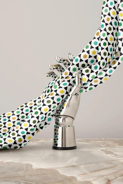 %100 Twill İpek Nokta Desenli Krem - Haki Renkli 90x90 Eşarp Dikim Şekli : El Dikişi - Resim 4