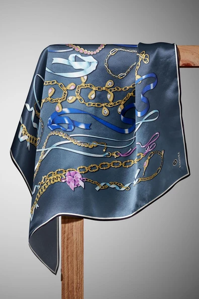 %100 Twill İpek Kurdele Ve Zincir Desenli Petrol Mavisi Renkli 90x90 Eşarp Dikim Şekli : El Dikişi - Resim 5