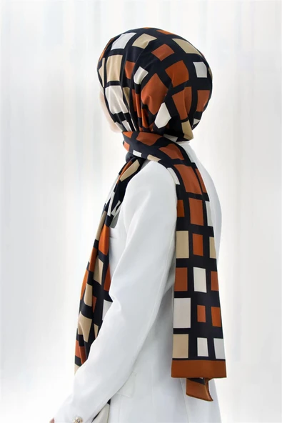 LÜKS MEDİNE İPEĞİ KARE DESENLİ TABA RENKLİ 75X195 KIRIŞMAZ ŞAL MOSS KREP DİKİŞ TİPİ İTALYAN DİKİŞLİ ürün görseli