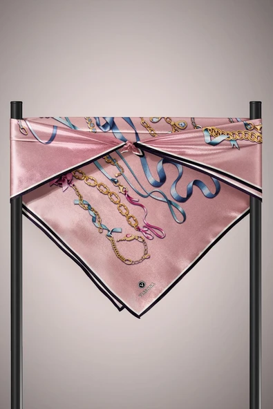 %100 Twill İpek Kurdele Ve Zincir Desenli Pudra Renkli 90x90 Eşarp Dikim Şekli : El Dikişi - Resim 6