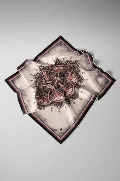 % 57 İPEK % 43 VİSKON Twill İpek Şal Desenli Siyah - Bordo Renkli 90x90 Eşarp Dikim Şekli : El Dikişi - Resim 5