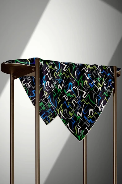 % 57 İPEK % 43 VİSKON Twill İpek Soyut Geometrik Desenli Saks - Zümrüt Yeşili Renkli 90x90 Eşarp Dikim Şekli : El Dikişi - Resim 3