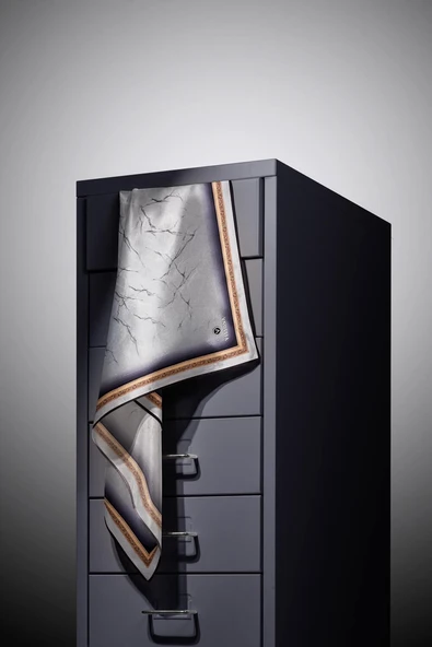 % 57 İPEK % 43 VİSKON Twill İpek Mermer Desenli Gümüş Renkli 90x90 Eşarp Dikim Şekli : El Dikişi - Resim 3