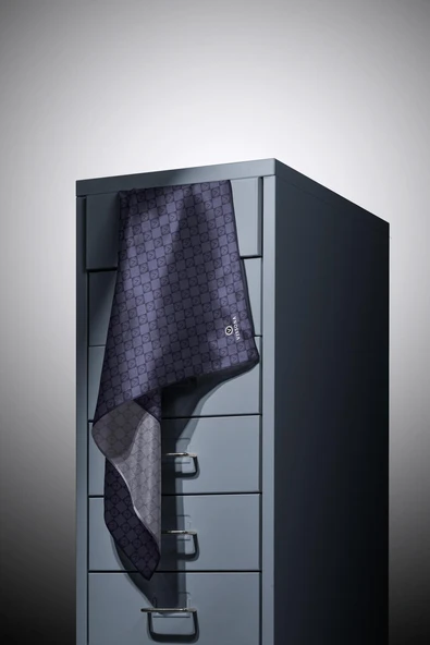 %100 Twill İpek Monogram Desenli Füme Renkli 90x90 Eşarp Dikim Şekli : El Dikişi - Resim 4