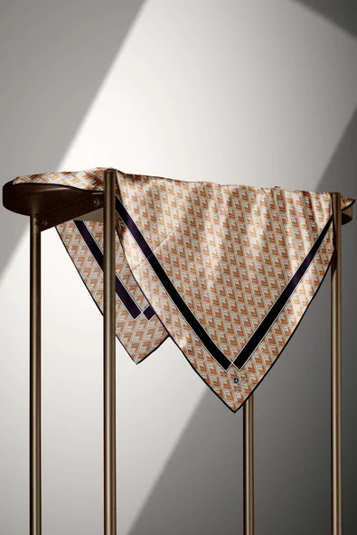 % 57 İPEK % 43 VİSKON Twill İpek Geometrik Desenli Bej - Taba  Renkli 90x90 Eşarp Dikim Şekli : El Dikişi - Resim 3