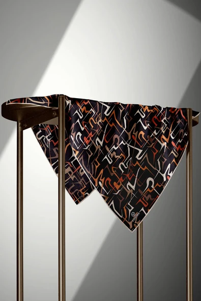 % 57 İPEK % 43 VİSKON Twill İpek Soyut Geometrik Desenli Taba - Sütlü Kahve Renkli 90x90 Eşarp Dikim Şekli : El Dikişi - Resim 3