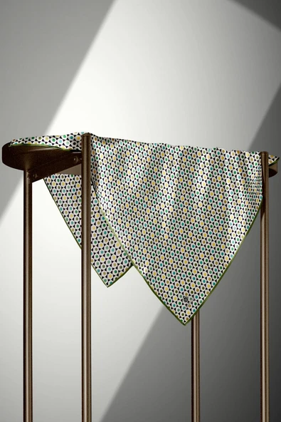 %100 Twill İpek Nokta Desenli Krem - Haki Renkli 90x90 Eşarp Dikim Şekli : El Dikişi - Resim 5