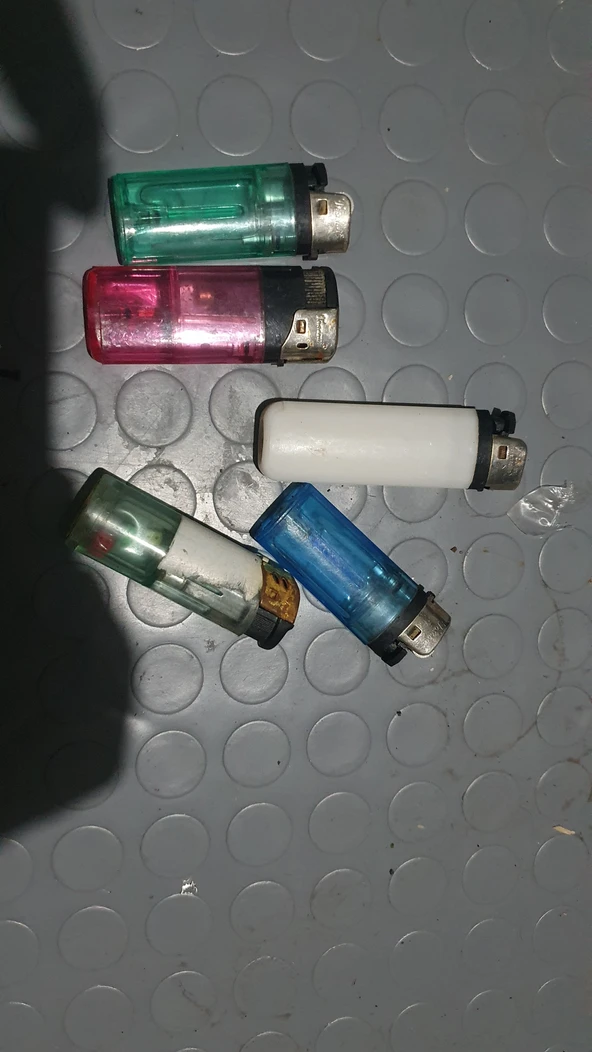 5 adet çakmak ikinci el karma gazi dolu ürün görseli