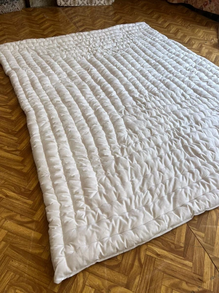 Çift kişilik El Yapımı, El Sırıması 100% Doğal Kuzu Yünü Yorgan 5 kg ürün görseli 1