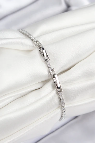 Pirinç Zirkon Taşlı Yonca Model Gümüş Renk Kadın Bileklik - Resim 2