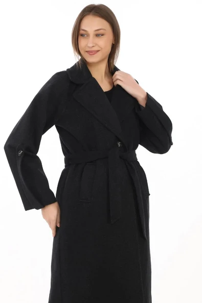 Kadın Uzun Kaşe Kaban – Yünlü Dokuma Kaşmir Kumaş, Kruvaze Yaka, Kuşaklı Astarlı Tesettür Uyumlu Şık Kışlık Siyah Model - Resim 8