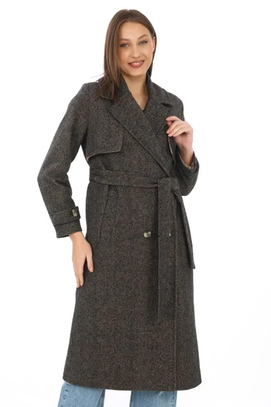 Kadın Balık Sırtı Yünlü Dokuma Kaşe Kaban – Kruvaze Yaka, Kuşaklı, Cepli, Astarlı Uzun Boy Tesettür Şık Kışlık Kaşe Kaba - Resim 5