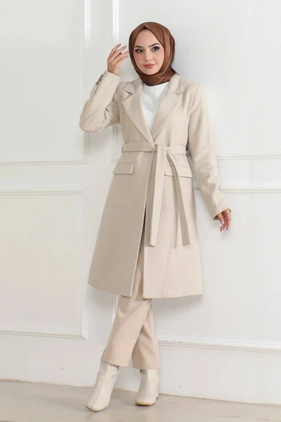 Kadın Kaşe Kaban – Uzun Boy Kruvaze Yaka, Kuşaklı Tesettür Kışlık Kaban, Astarlı Şık Yünlü Dokuma Oversize Rahat Kalıp, - Resim 2