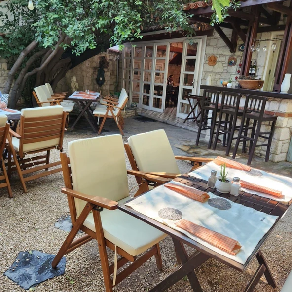 Bahçeme Antalya Ahşap Bahçe Balkon Seti: 60x100 Masa +4 Minderli Sandalye - Resim 6