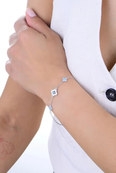 Gümüş rodyumlu firuze ,sedef ve ziron taşlı yonca bileklik SGTL12927RODAJ - Resim 2