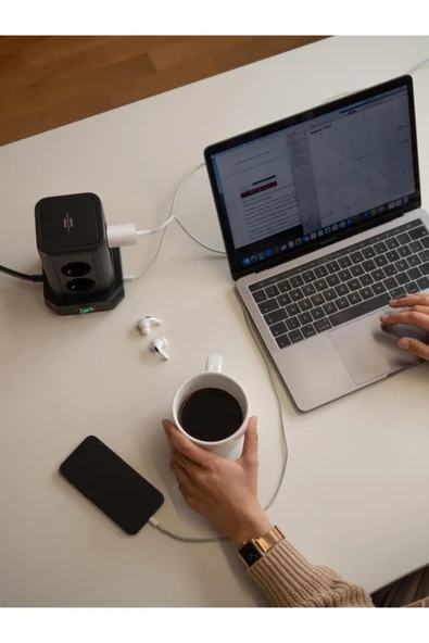 Brennenstuhl Brennnestuhl Premium Serisi Masa Üstü 8 Soketli 4 USB li Kulesi 2 Metre Kablolu Priz - Resim 5