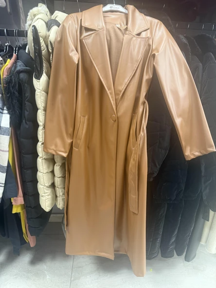 Deri Düğmeli ve Kuşaklı Trençkot - Resim 4