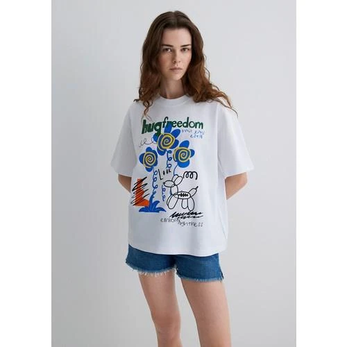 GRAFİK BASKILI MODELLİ TİŞÖRT ürün görseli