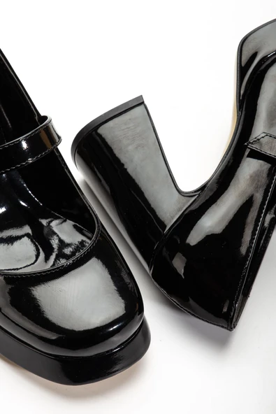 Kadın Siyah Rugan Özel Tasarım Platform Topuklu Ayakabı - Resim 4