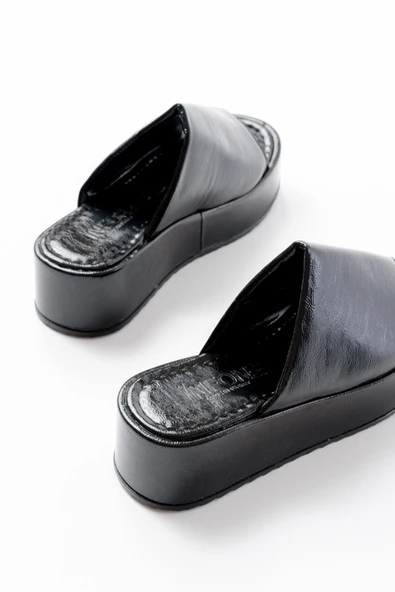 Siyah Cam Kırığı Geniş Bantlı Dolgu Kadın Terlik - Resim 5