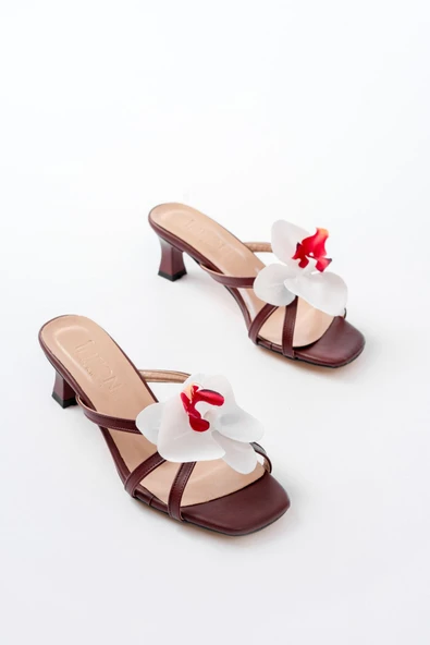 Bordo Orkide Detaylı İnce Topuklu Kadın Terlik - Resim 4