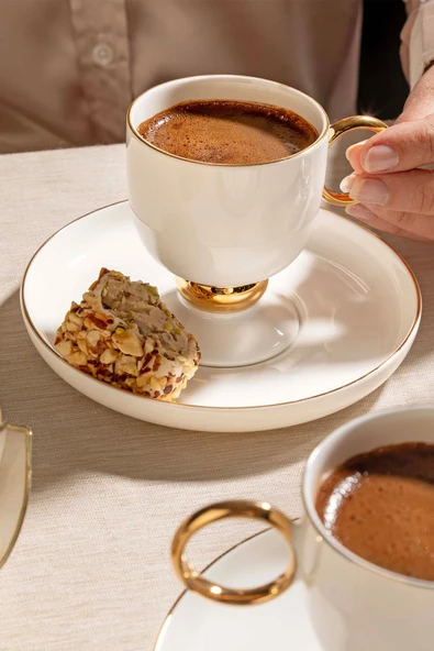 Nehir Karmen 6 Kişilik 12 Parça Porselen Kahve Fincan Takımı ürün görseli 1