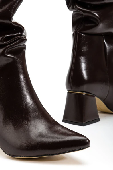 Kahve Kırışık Rugan Körüklü Kalın Topuklu Günlük Bayan Çizme - Resim 4