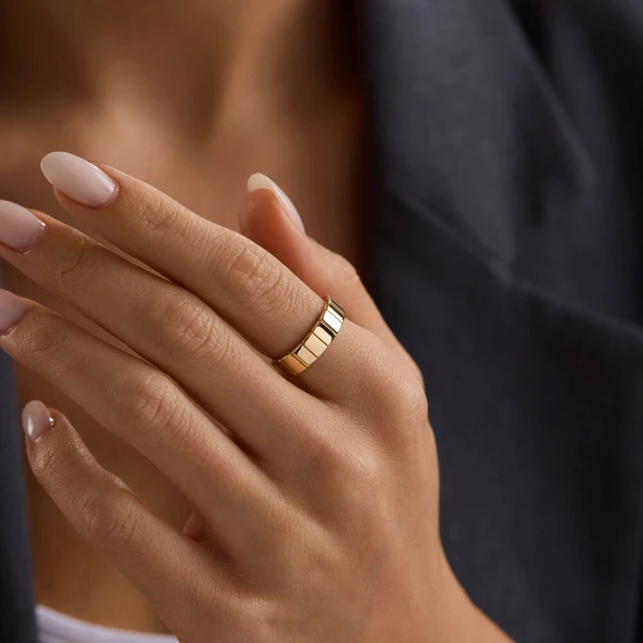 Pure Shine Altın Yüzük ürün görseli 1