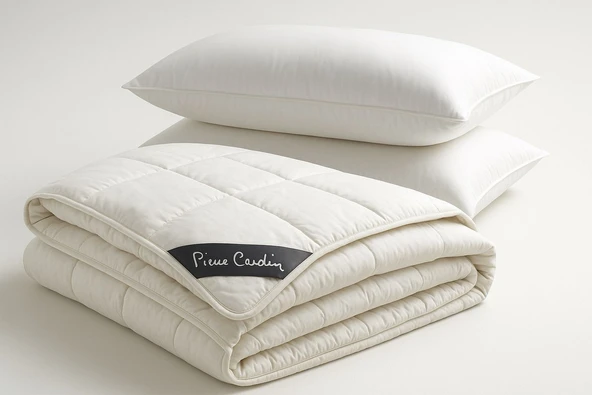 PİERRE CARDİN ÇİFT KİŞİLİK PAMUK YORGAN + 2 ADET SİLİKON YASTIK ürün görseli 1