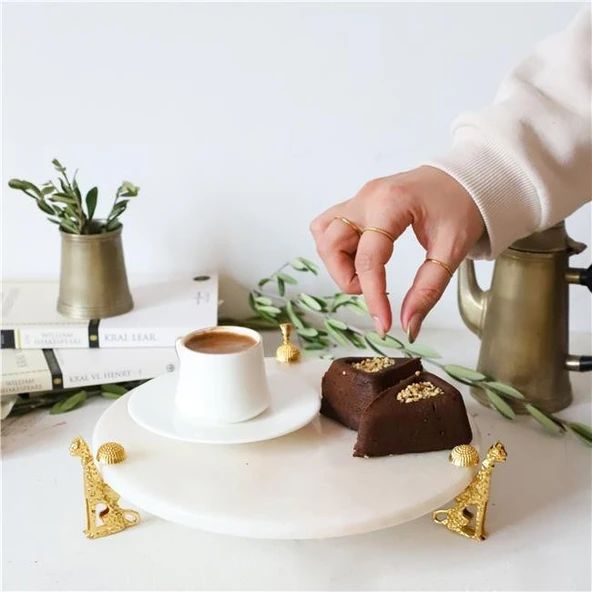 Akayev Mermer Beyaz 25 Cm Altın Çita Ayaklı Sunum Tabağı ürün görseli