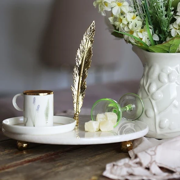 Akayev Mermer Beyaz 28 Cm Altın Boncuk Ayaklı Uzun Tüy Sunum Tabağı - Resim 3