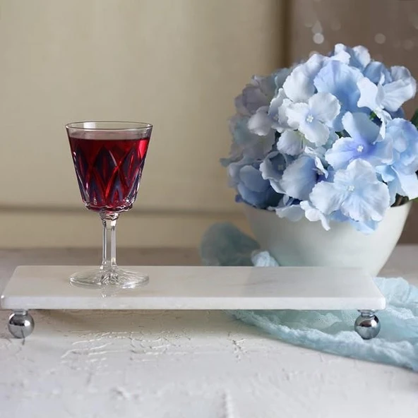 Akayev Mermer Beyaz 30x15 cm Gümüş Boncuk Ayaklı Sunum Tabağı ürün görseli