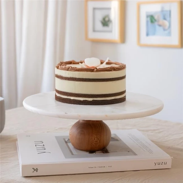 Akayev Mermer 28 Cm Ahşap Ayaklı Beyaz Yuvarlak Sunum Tabağı ürün görseli