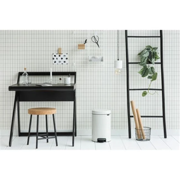 Brabantia Newicon White Pedallı Çöp Kutusu 12L - Resim 2