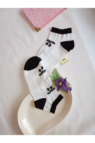 2 ÇİFT PATİK DİKİŞSİZ ÇORAP YUMUŞAK PAMUKLU KISA KONÇ DESENLİ KADIN ÇORABI 36-40 SİYAH BEYAZ - Resim 6