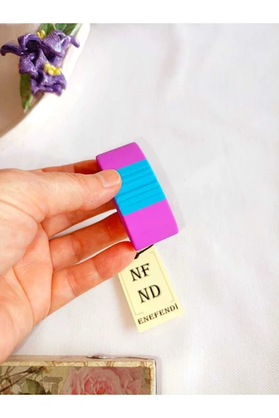 MOR SİLGİ RENKLİ DELİKLİ ELASTİK HEDİYE ürün görseli 1