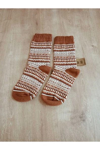 HAVLULU KIŞLIK YUMUŞAK SICAK YILBAŞI MOTİF DESENLİ ETNİK KADIN ÇORABI PAMUKLU TABA BEYAZ ÇORAP - Resim 2