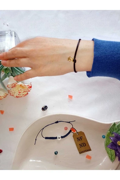 BİLEKLİK KARTLI YILDIZ METAL ALTINSARISI HEDİYELİK ŞANS BEREKET ARKADAŞ BİLEKLİĞİ SİYAH İP - Resim 3